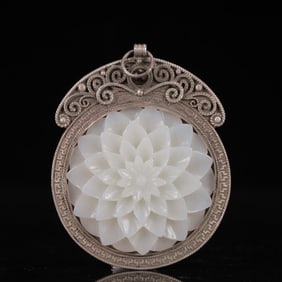 An Exquisite Silver Inlaid White Jade Lotus Pattern Pendant