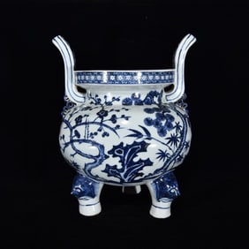 An Exquisite Blue and White Pine,Bamboo and Plum Blossom Pattern Double-Ears and Tripod Censer