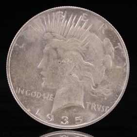 Liberty In God We Trust 1935 Sterling Silver One Dollar Coin