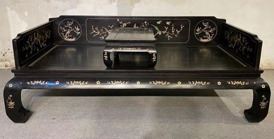 An Exquisite Zitanwood Inlaid Shell Flower and Bird Pattern Bed