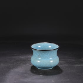 An Exquisite Ru yao Sky Blue Glazed Vase,with an Imperial Poem by Emperor Qianlong