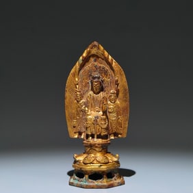 A Rare Gilt Bronze Buddha Statue Ornament
