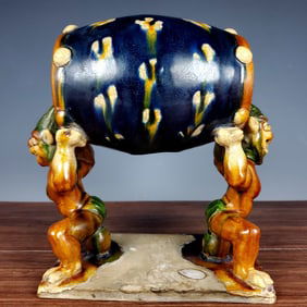 A Rare Tang Tri-Color Glazed Pottery Flower Pattern Ornament