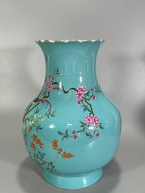 An Exquisite Famille-Rose Flower and Bird Pattern Vase, With Poem