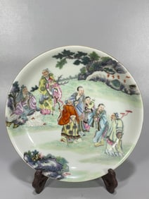 An Exquisite Famille-Rose Character and Story Pattern Plate