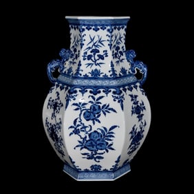 A Huge Blue and White Flower and Fruit Pattern Double-Ears Vase