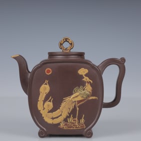 An Exquisite Purple Sands Phoenix Pattern Teapot