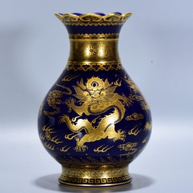An Exquisite Ji Blue Glazed Dragon Pattern Vase
