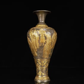 An Exquisite Gilt Silver Figure Pattern Vase