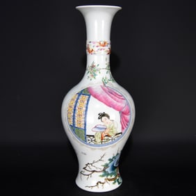A Huge Famille-Rose Figure and Story Pattern Vase