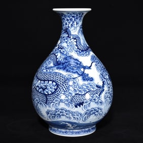 An Exquisite Blue and White Dragon Pattern Vase