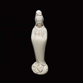 An Exquisite Blance-De-Chine Statue of Avalokitesvara