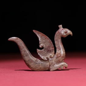 An Exquisite Gaogu Jade Phoenix Pendant