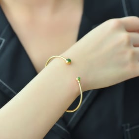 An Exquisite Sterling Silver-Gold Plated Inlaid Jasper Bracelet