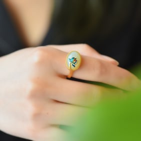 An Exquisite Sterling Silver-Gold Plated Inlaid White Jade Ring