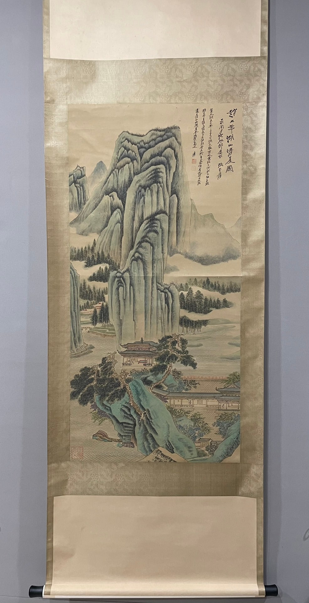 A Chinese Vertical Scroll Ink Painting of Landscape on Paper: A Chinese Vertical Scroll Ink Painting of Landscape on Paper,Zhang Daqian,Size:49.2inx23.6in 一幅中国水墨山水画立轴,张大&#