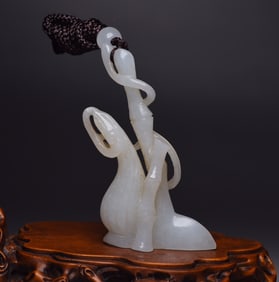 An Exquisite White Jade Pendant