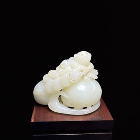 An Exquisite White Jade Figure Hand Piece