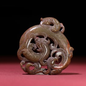 An Exquisite White Jade Chi-Dragon Pattern Pendant