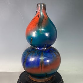 An Exquisite Guan yao Flambe Glazed Gourd Vase