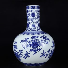 A Rare Blue and White Flower and Fruit Pattern Vase