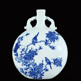 An Exquisite Blue and White Flower and Bird Pattern Double-Ears Vase