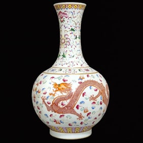A Precious Famille-Rose Lotus and Dragon Pattern Painted Gold Vase