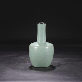 An Exquisite Ru yao Celeste Blue Glazed Vase,with an Imperial Poem by Emperor Qianlong