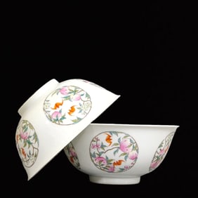 A Pair of Precious Famille-Rose Bats and Peach Pattern Bowls