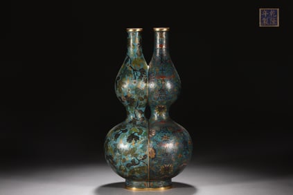 A Huge Cloisonne Bats and Gourd Pattern Gourd-Shaped Vase