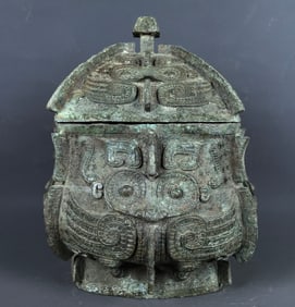 An Archaic Bronze Ancient Owl Pattern Food Vessel,With Inscription
