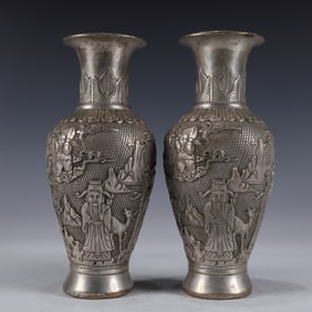 A Pair of Exquisite Silver-plated Figure Patterened vases