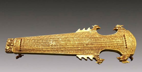 A Magnificent Gilt-Bronze 'Auspicious Cloud& Dragon' Zither-Form Decoration