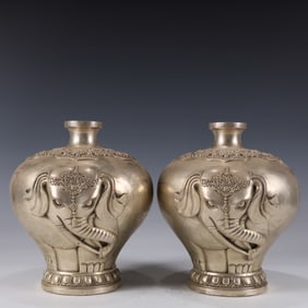 A Pair of Exquisite Silver-plated Elephant Pattern Vases