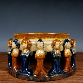 A Rare Tang Tri-Color Glazed Pottery Figure Brush Washer
