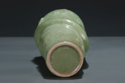 An Exquisite Blue and White Dragon and Phoenix Pattern Gourd-Shaped Vase