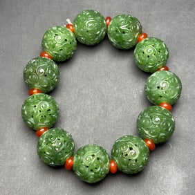 An Exquisite Jasper Hollow Bracelet