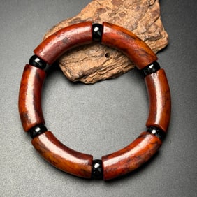 An Exquisite White Jade Bracelets