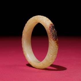 An Exquisite White Jade Bracelets