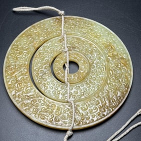 An Exquisite White Jade Flower Pattern Pendant