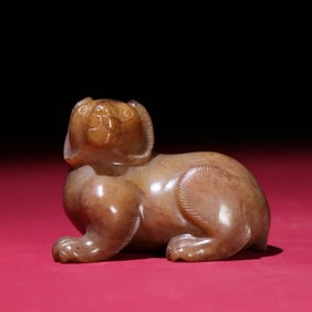 An Exquisite White Jade Bear Hand Piece