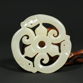 An Exquisite Archaic Jade Dragon Pattern Ornament