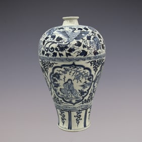 An Exquisite Blue and White Character and Story Pattern Lotus Pattern Phoenix Pattern Vase