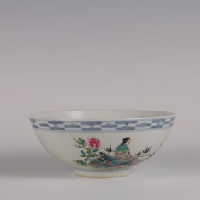 An Exquisite Famille-Rose Blue and White Character and Story Pattern Bowl