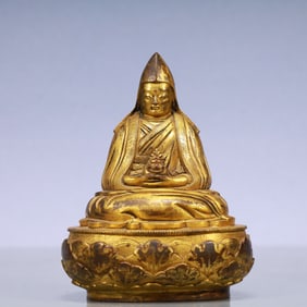 An Exquisite Gilt Bronze Statue of Tsongkhapa