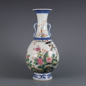 An Exquisite Famille-Rose Blue and White Flower and Bird Pattern Double-Ears Vase