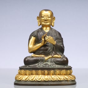 An Exquisite Gilt Bronze Statue of Kshitigarbha Bodhisattva