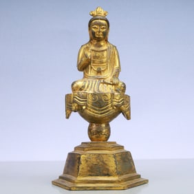 A Exquisite Gilt Bronze Statue of Avalokitesvara