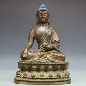 A Exquisite Coppery Statue of Sakyamuni