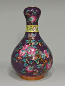 An Exquisite Enamel Painted Gold Lotus Pattern Flower and Fruit Pattern with poem Vase